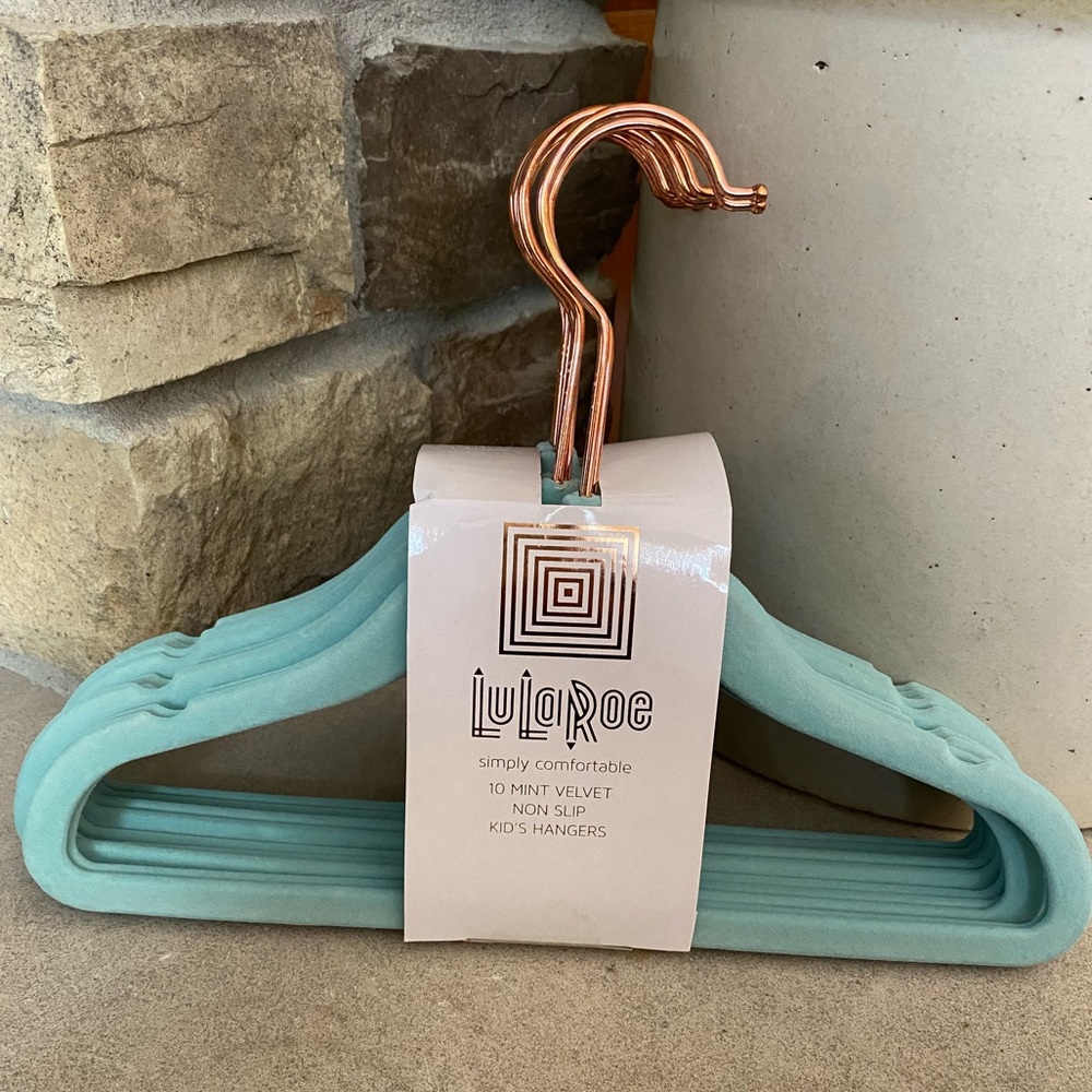 LuLaRoe Velvet Kid’s Hangers Set Non-Slip Mint